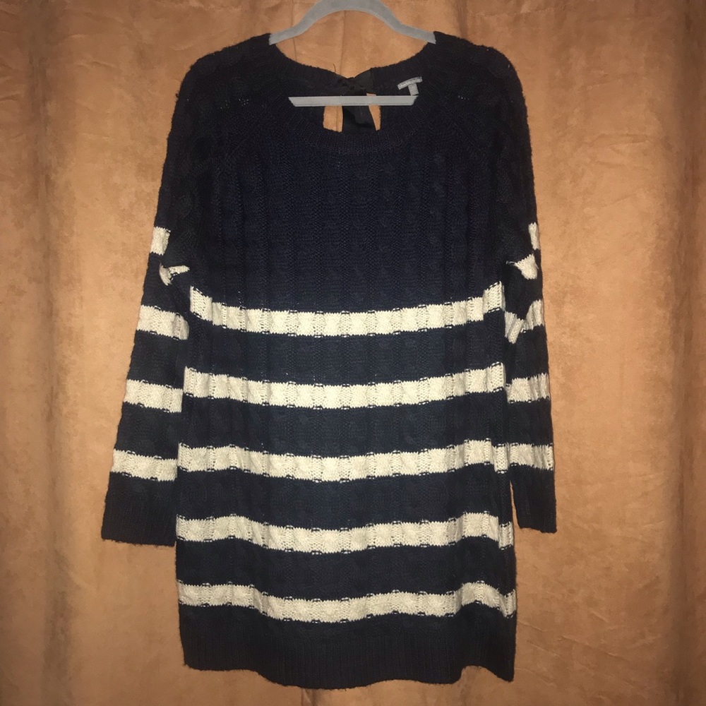 Charlotte Russe Crew Neck Striped Sweater Tunic - Picture 2 of 6